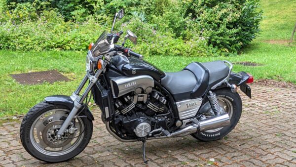 YAMAHA V-MAX 1200